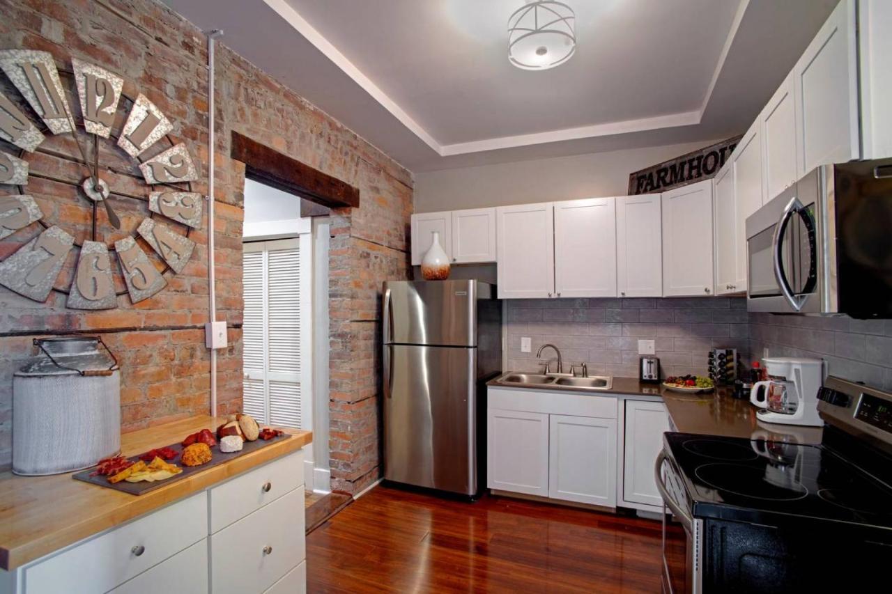 414 Waldburg A - Newly Renovated Apt With Outdoor Space! Apartment Savannah Luaran gambar